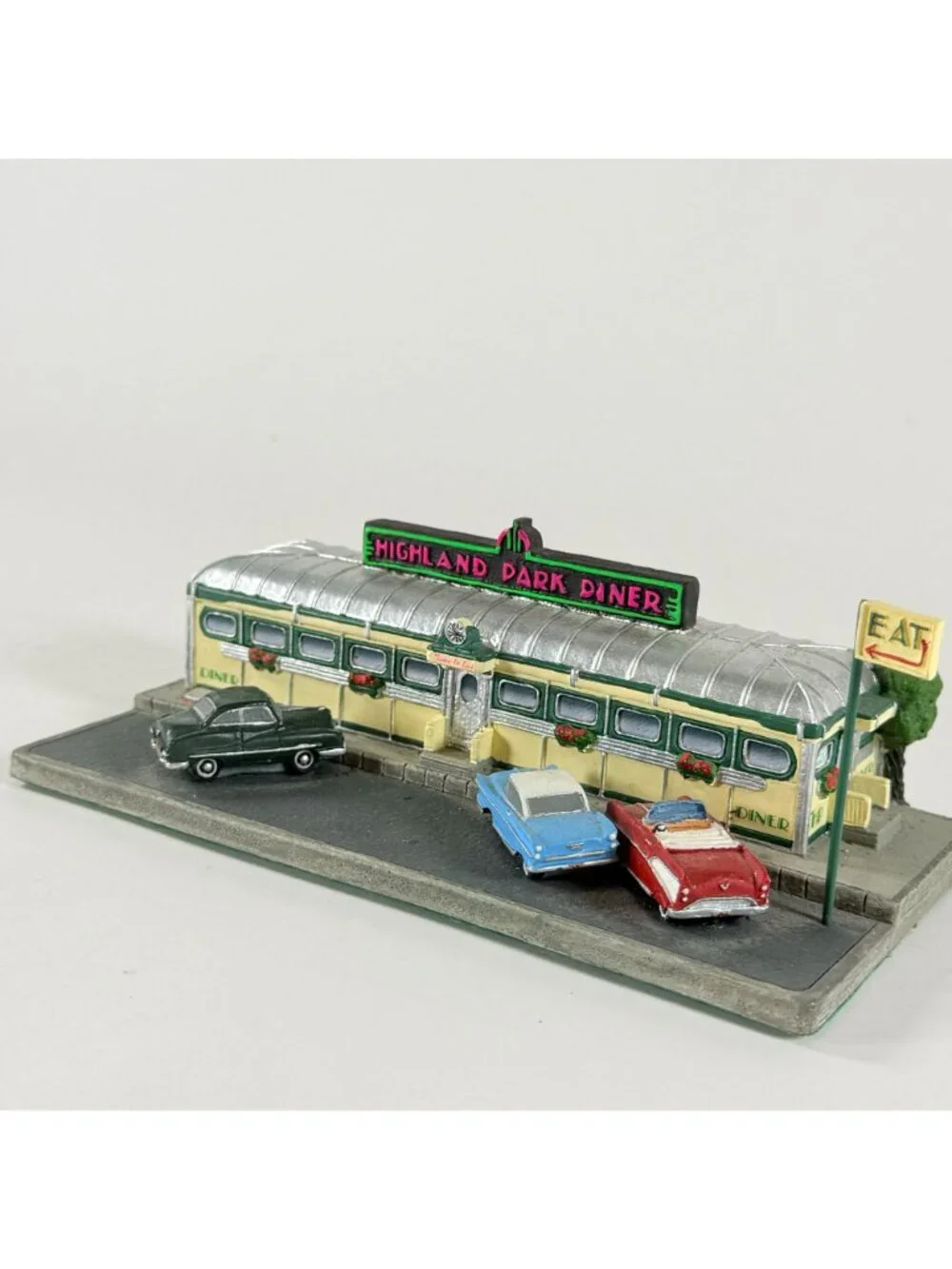 Danbury Mint 1993 Highland Park Diner Model Vintage Collectible